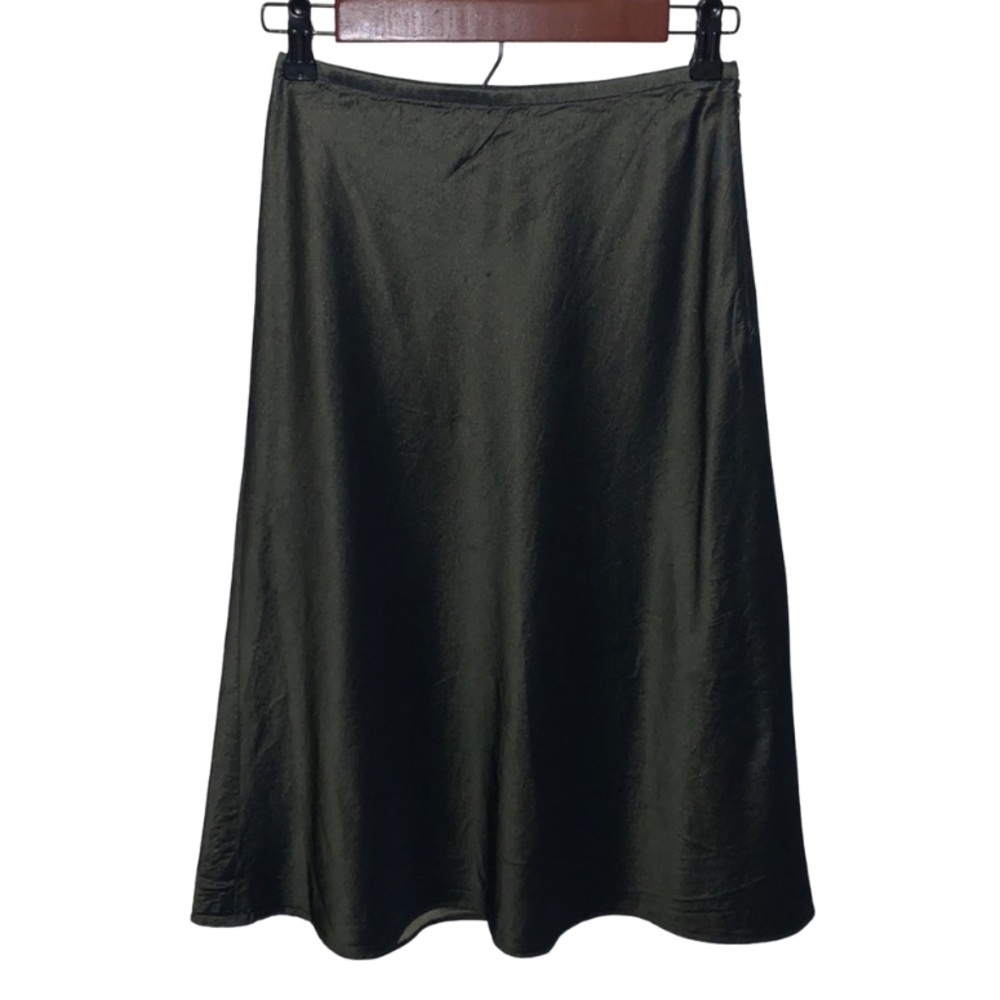 The Loft medium length Olive toned skirt